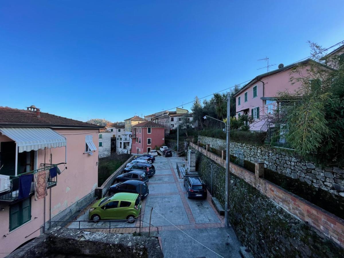 Tra Alpi Apuane E Cinque Terre.. Casetta Renata! Villa Valeriano Lunense Exterior foto